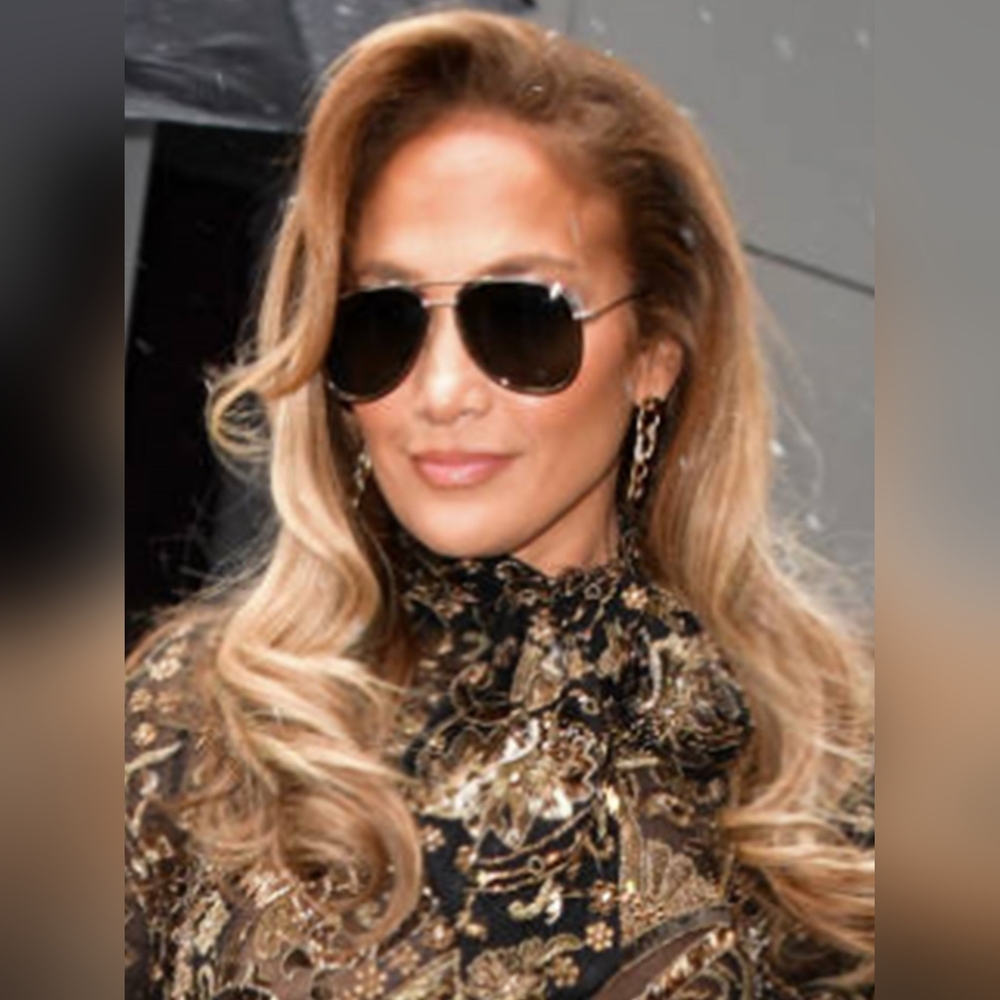 BaubleBar Michel Curb Chain Gold Drop Earrings - Picture 4 of 4